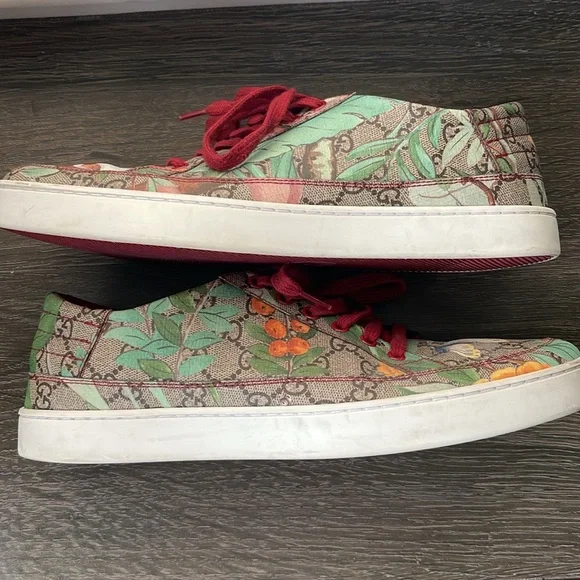 AUTHENTIC EUC GUCCI TIAN GG FLORAL